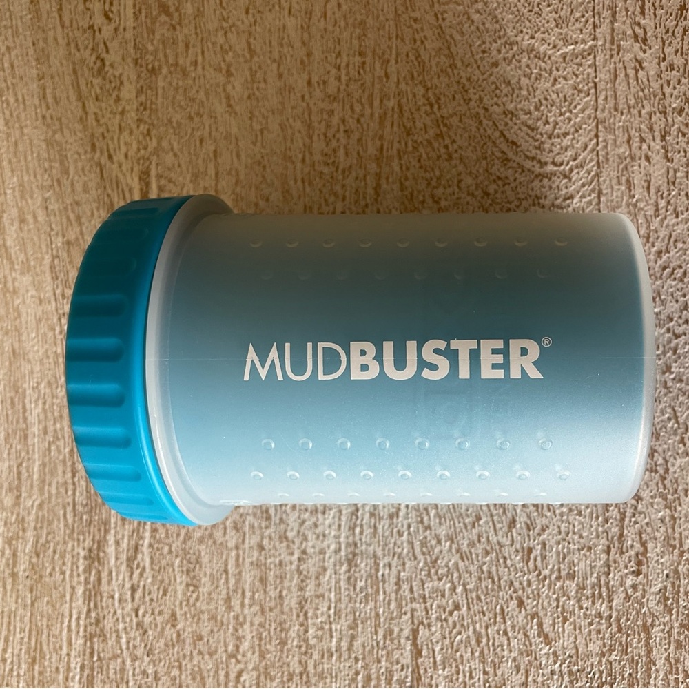 MudBuster Pet Paw Cleaner in Blue
